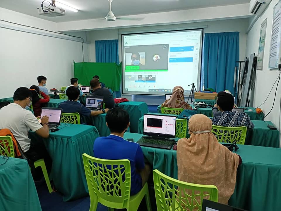 BENGKEL MEDIA: LIVESTREAMING