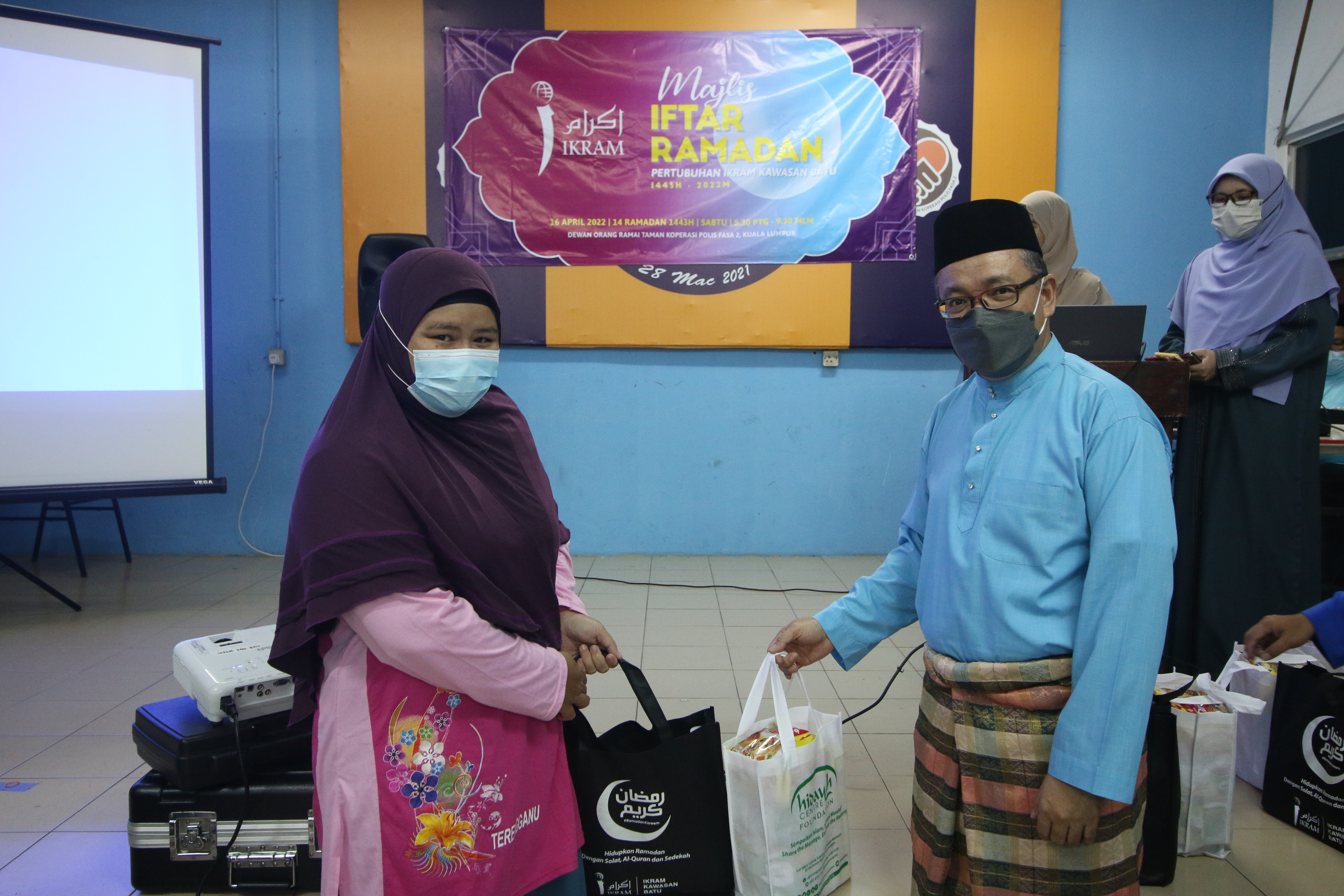 Mualaf Santunan Rakan Hidayah Batu diraikan dalam Majlis Iftar IKRAM Batu 202