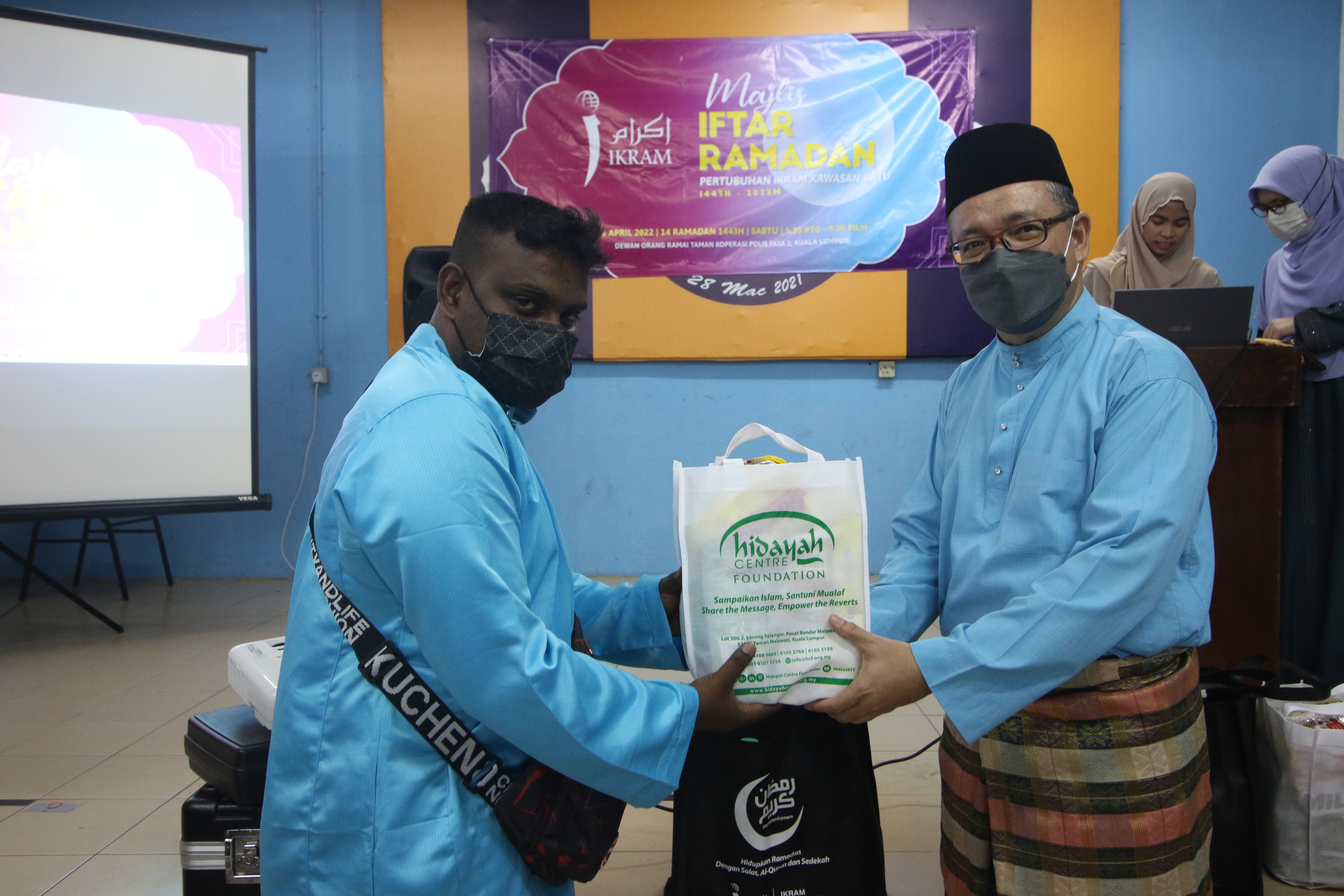 Mualaf Santunan Rakan Hidayah Batu diraikan dalam Majlis Iftar IKRAM Batu 202