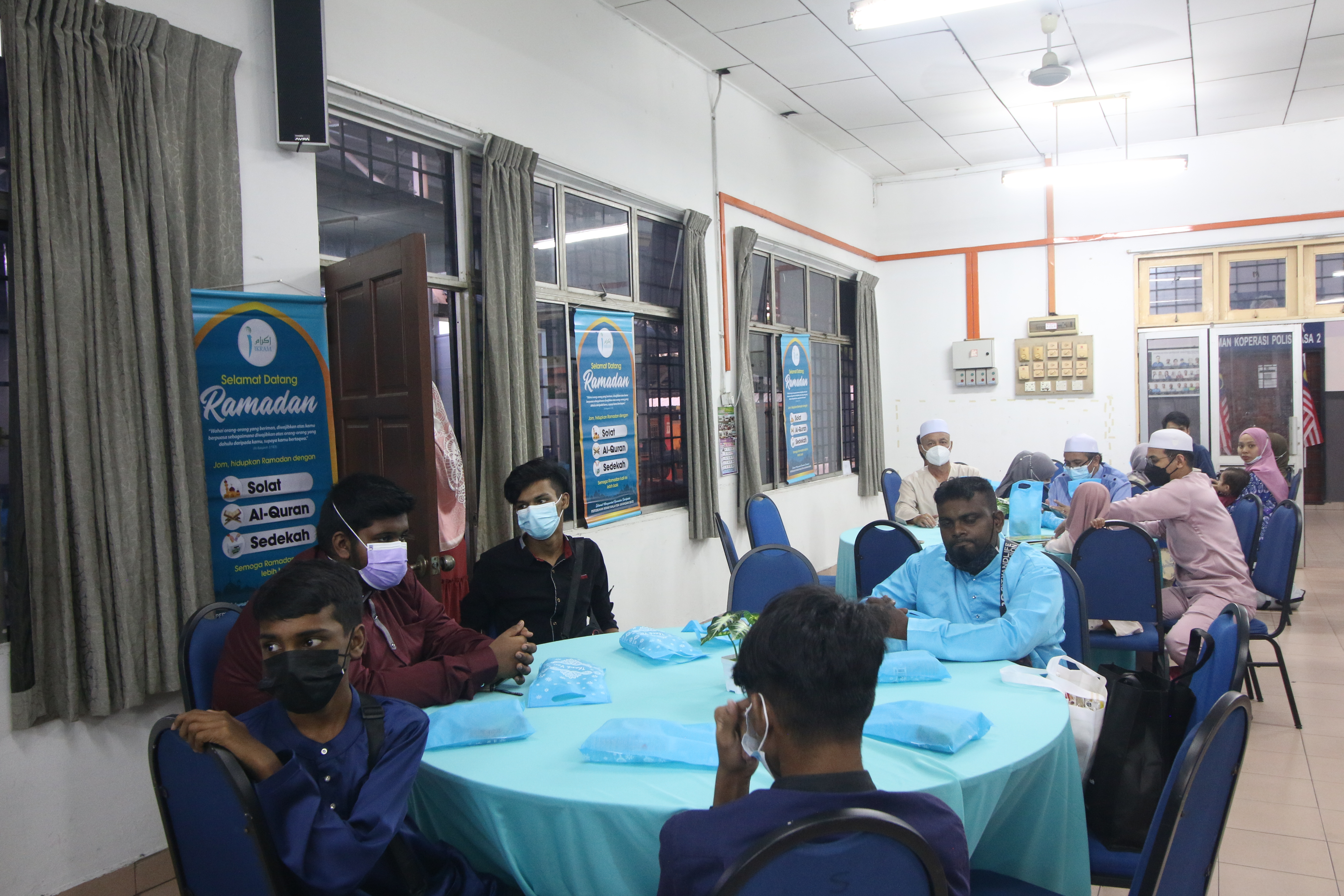 Mualaf Santunan Rakan Hidayah Batu diraikan dalam Majlis Iftar IKRAM Batu 202
