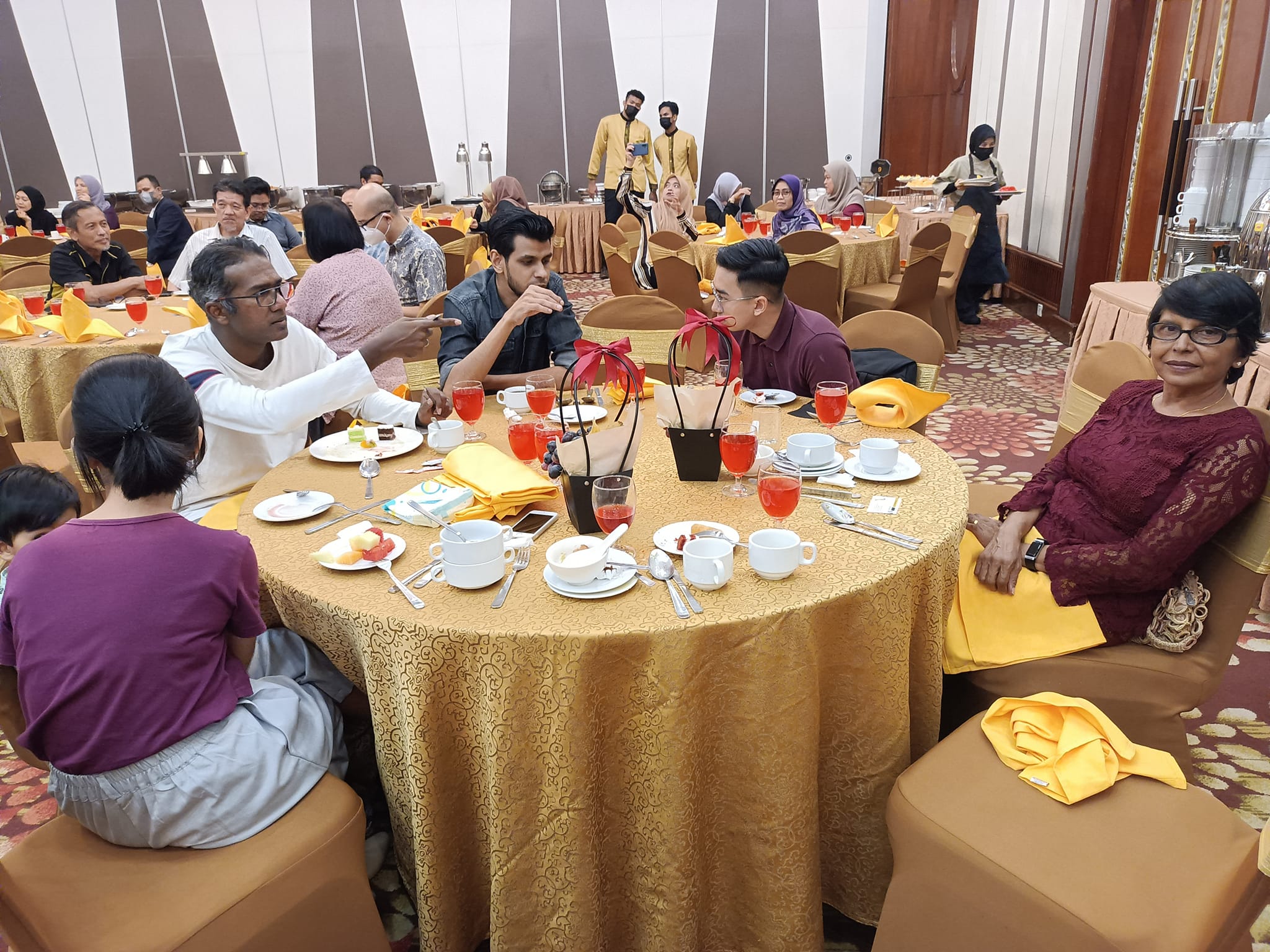 Majlis Hi-Tea Sharing Ideas and Strength for Community