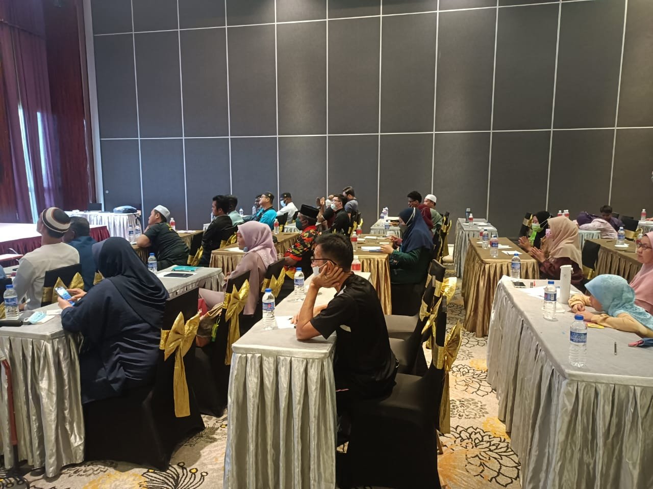 PROGRAM USRAH PERDANA MUALAF ANJURAN LEMBAGA ZAKAT SELANGOR